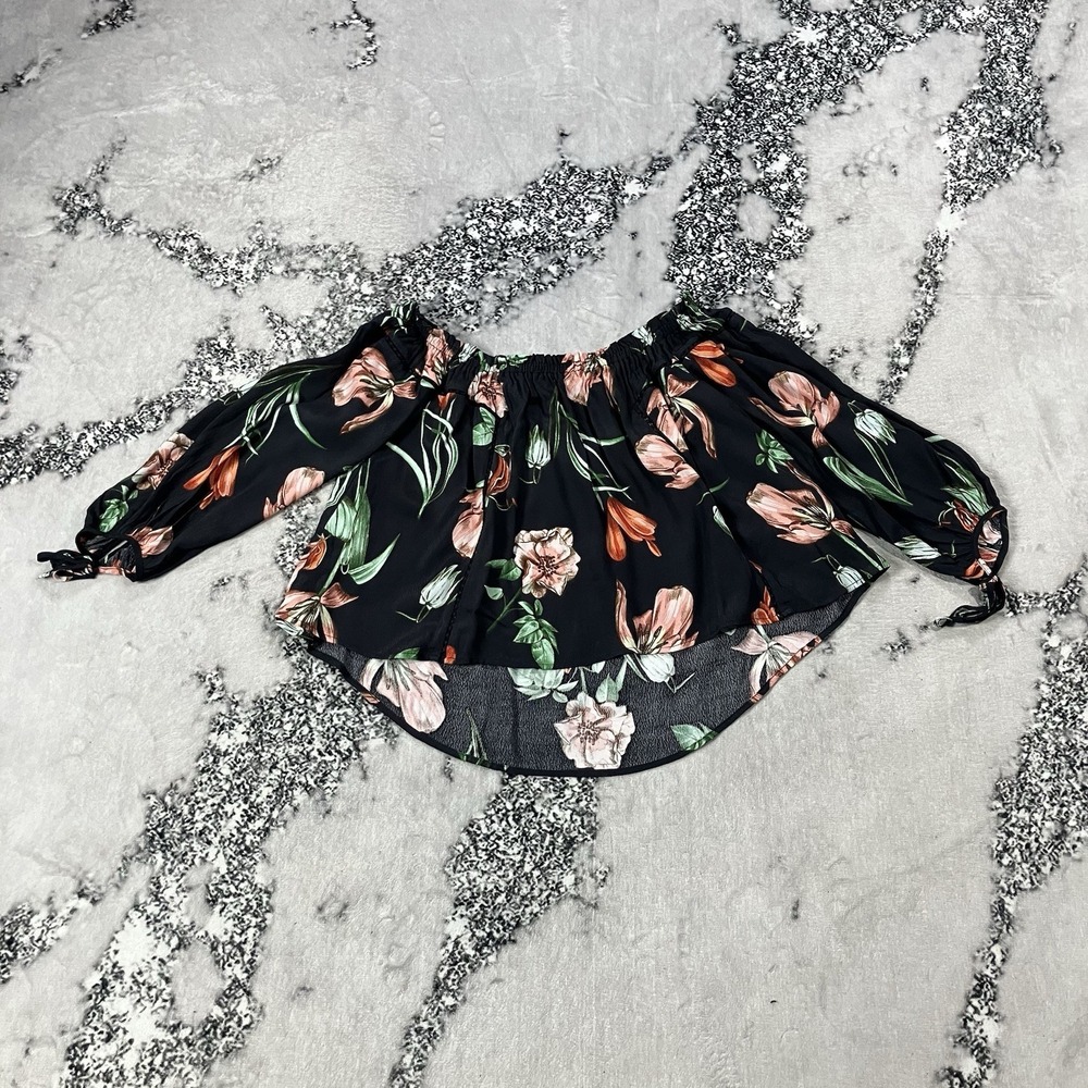 ASTR The Label Off Shoulder Floral Blouse Black Pink Sz Small Boho Peasant Top